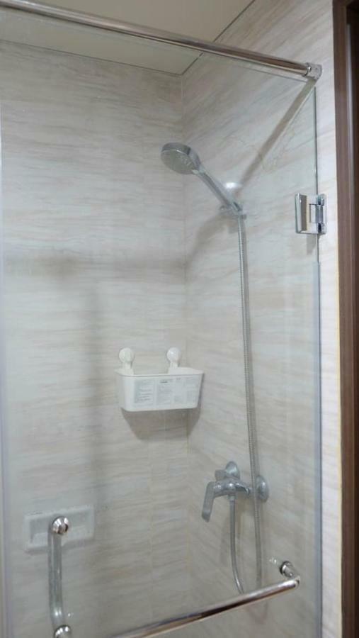Lavenderbnb 1 At Uttara The Icon Apartment 요그야카르타 외부 사진
